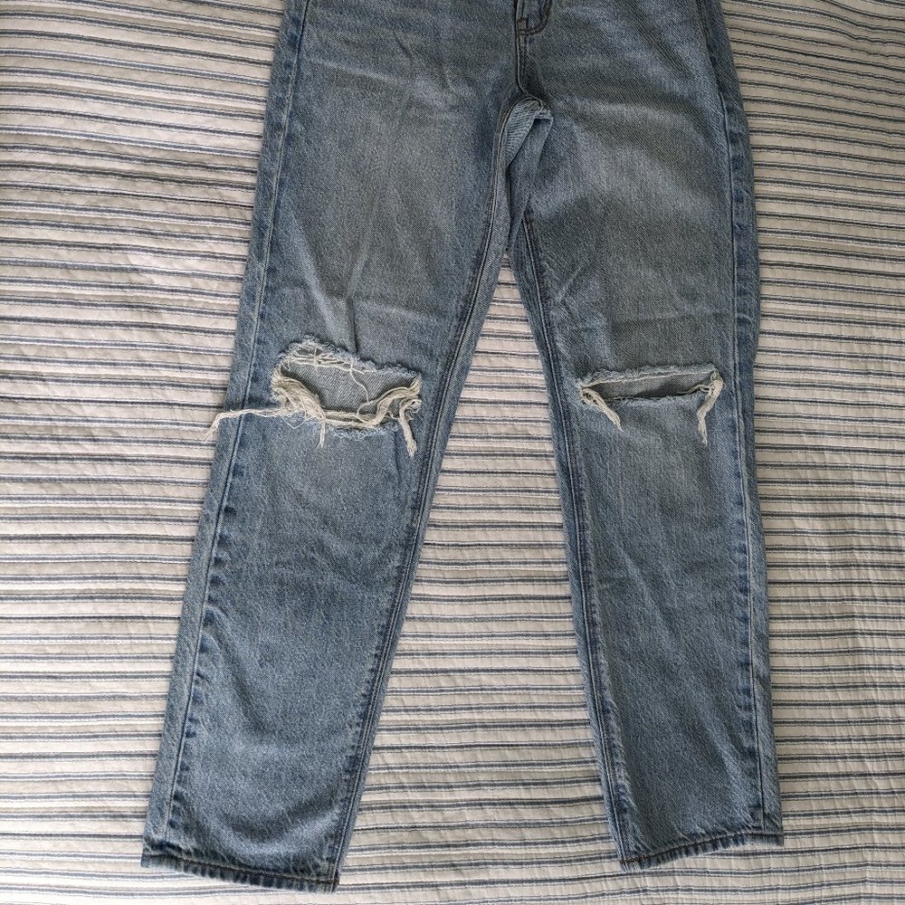 American Eagle 90s Straight Leg Jeans